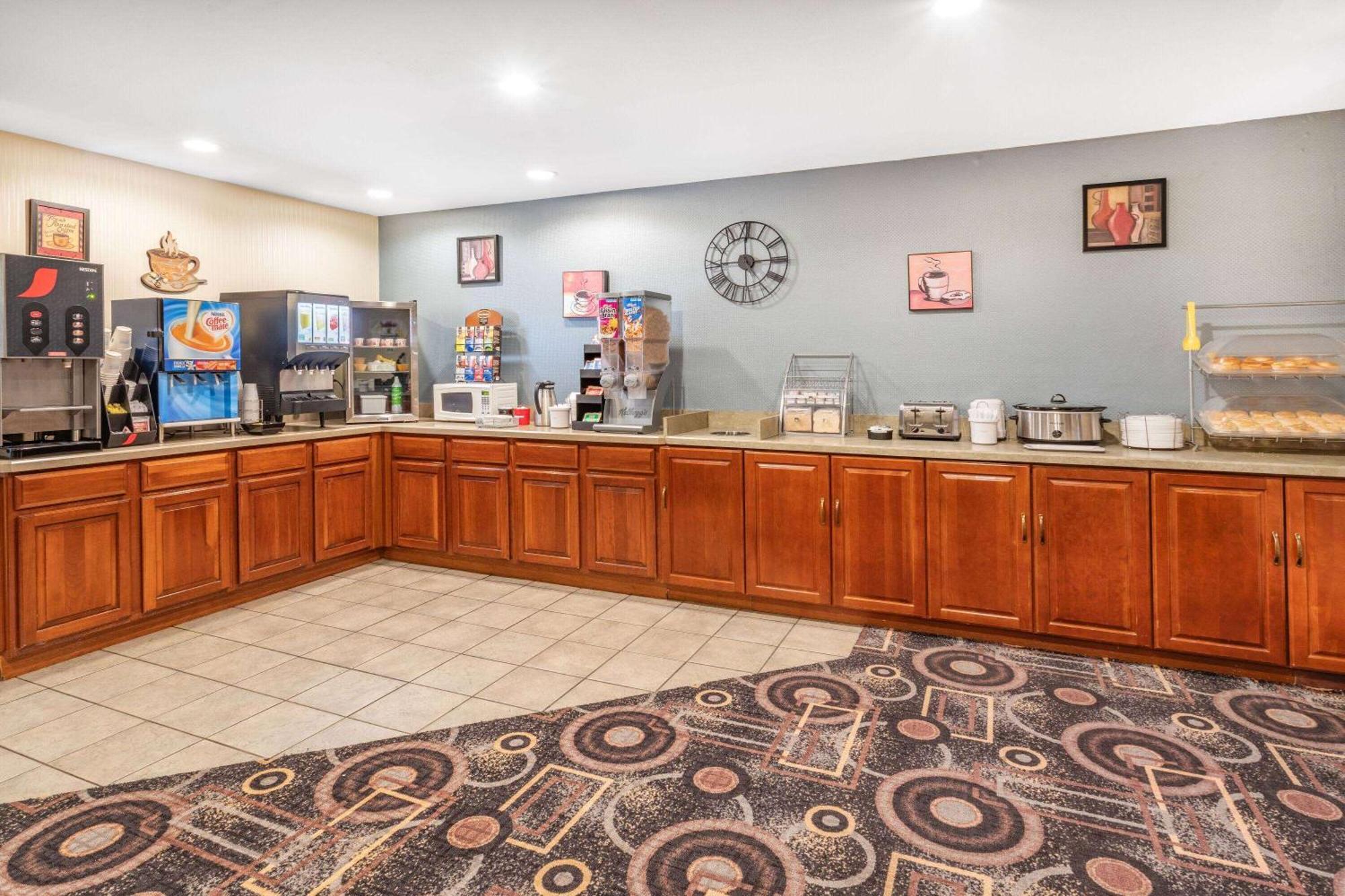 Super 8 By Wyndham Marysville/Port Huron Area Exterior foto
